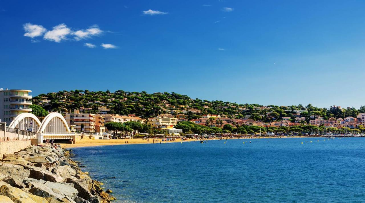 Appartement T2 : Jardin, Piscine, Parking A Sainte-Maxime Buitenkant foto